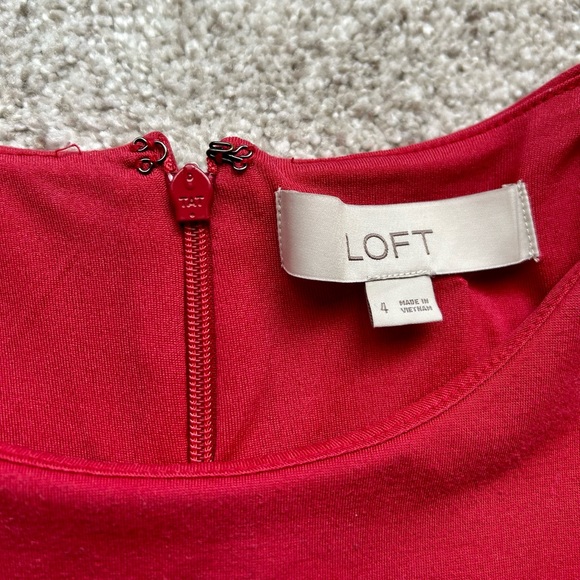 LOFT eyelet dress, coral, size 4 - Picture 3 of 10